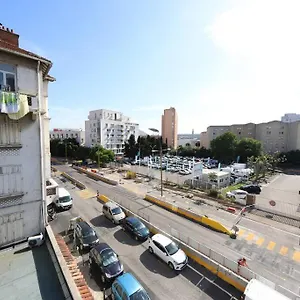 T2 Refait A Neuf Au Porte Du Velodrome - Parc Chanot Marseille